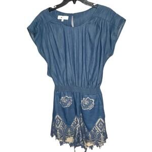 Cory Blue Denim Short Cap Sleeve Crochet Lace Open Back Romper Size Small